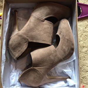 Taupe Heels